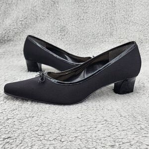 Naturalizer Black Pointed Toe Low Block Heel Pumps with Bow